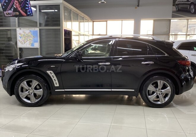 Infiniti FX35-7