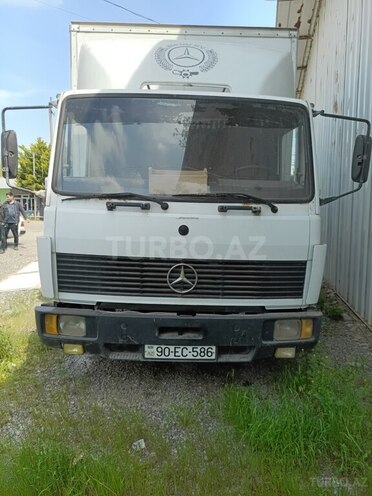Mercedes 709 D-1