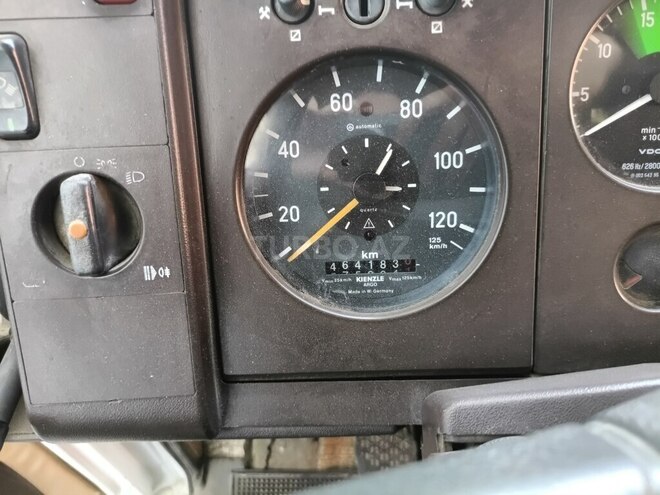 Mercedes 709 D-10