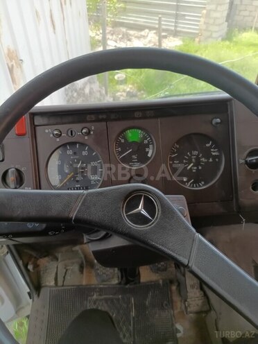 Mercedes 709 D-11