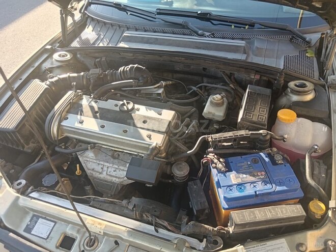 Opel Vectra-12