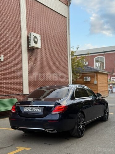 Mercedes E 300-5