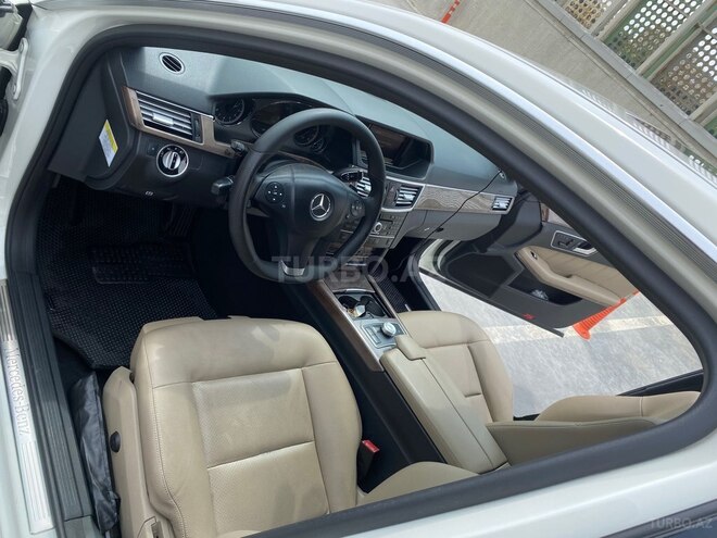 Mercedes E 350 2011, 288,000 km - 3.5 l - Bakı