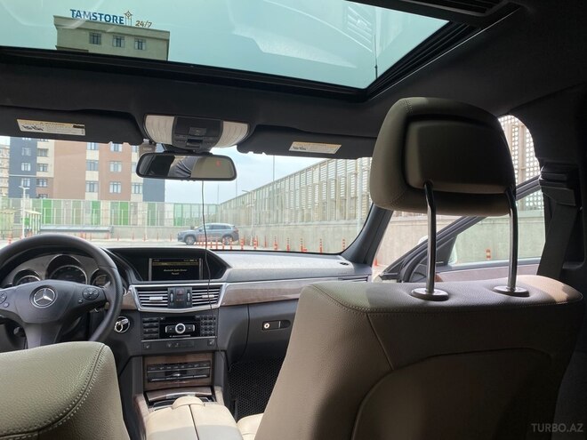 Mercedes E 350 2011, 288,000 km - 3.5 l - Bakı