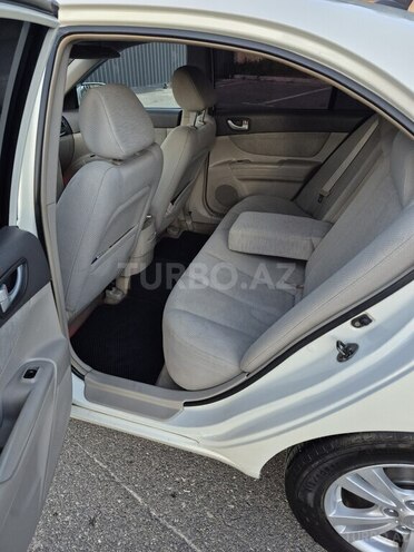Hyundai Sonata-3