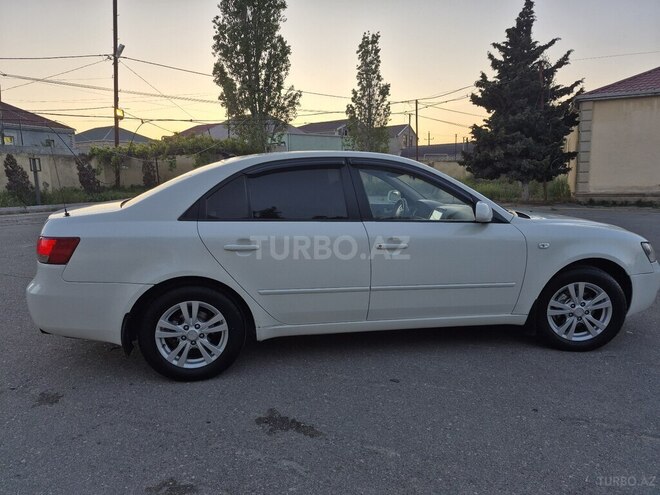 Hyundai Sonata-6