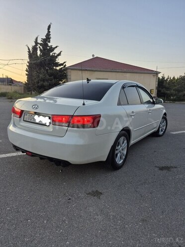 Hyundai Sonata-8