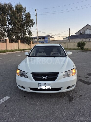 Hyundai Sonata-1