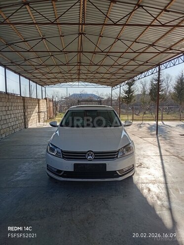 Volkswagen Passat-16