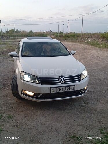 Volkswagen Passat-19