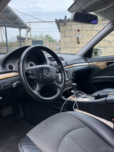 Mercedes E 220-6