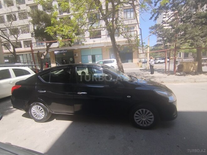 Nissan Sunny-5