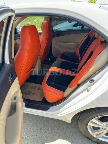 Hyundai Sonata-11