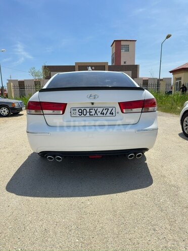 Hyundai Sonata-4