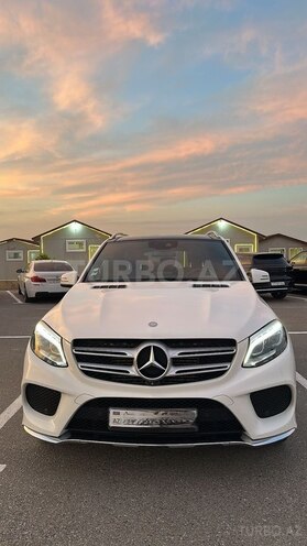 Mercedes GLE 250 4MATIC-1