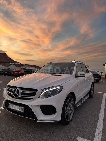 Mercedes GLE 250 4MATIC-3