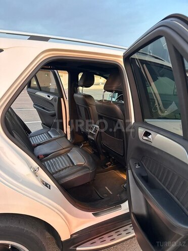 Mercedes GLE 250 4MATIC-10