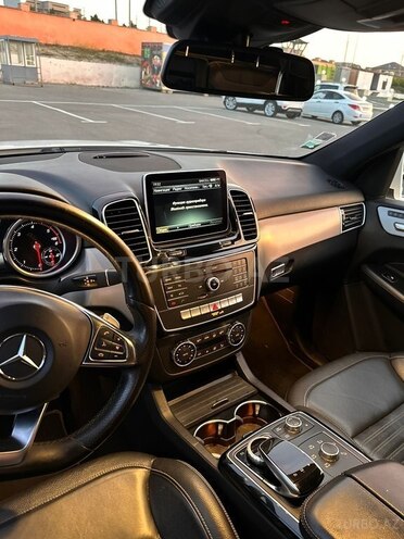 Mercedes GLE 250 4MATIC-7
