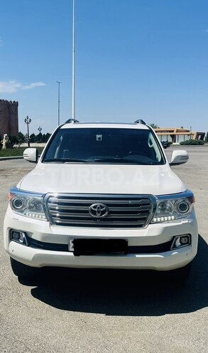 Toyota Land Cruiser-2