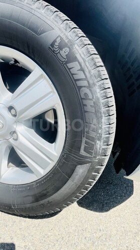 Toyota Land Cruiser-7