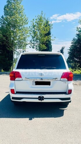 Toyota Land Cruiser-3