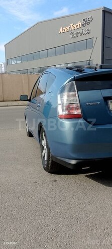 Toyota Prius-4