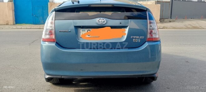 Toyota Prius-2