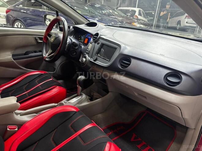 Honda Insight-11