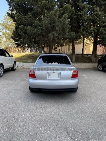 Audi A4-6