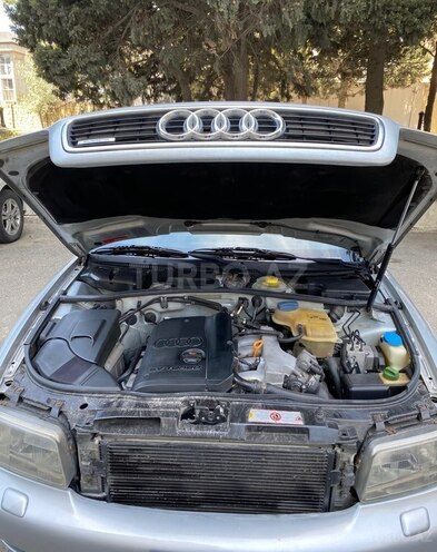 Audi A4-16