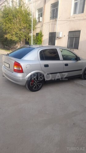 Opel Astra-2