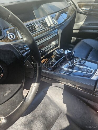 BMW 750-11