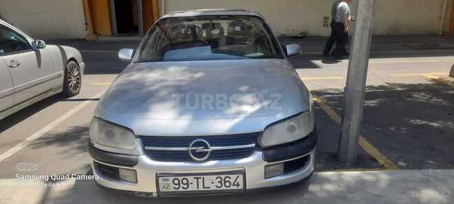 Opel Omega-1