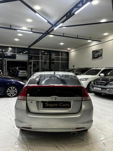 Honda Insight-7