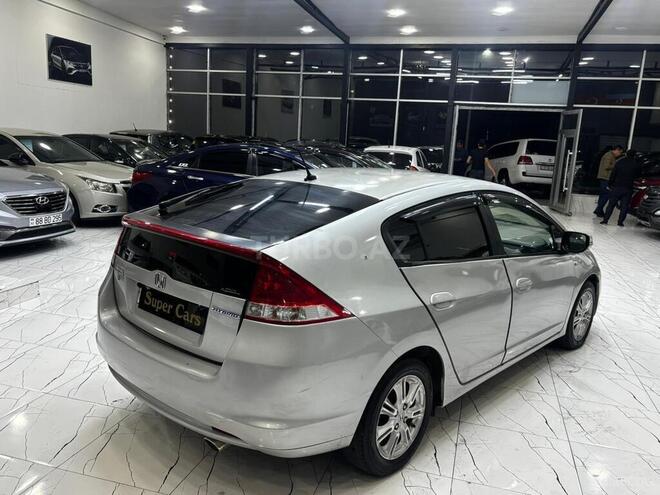 Honda Insight-5