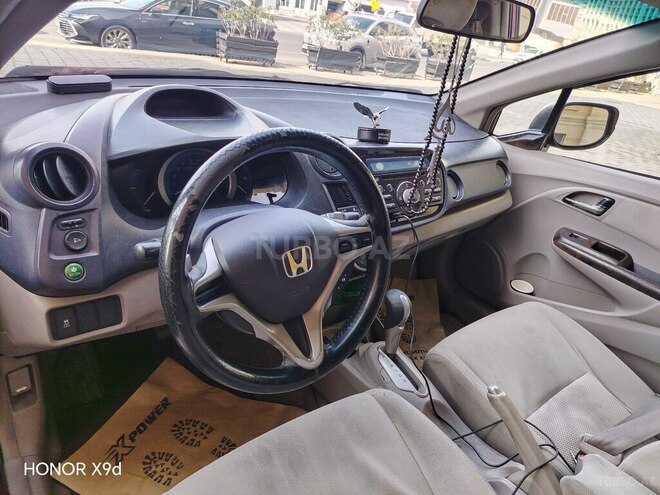 Honda Insight-4