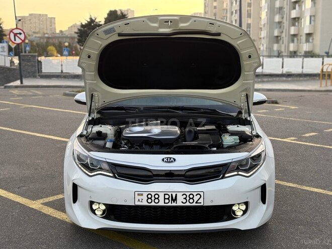 Kia K5-17