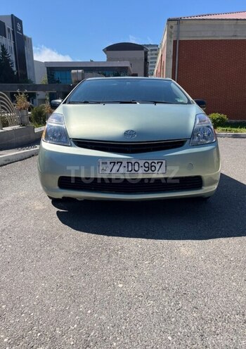 Toyota Prius-1