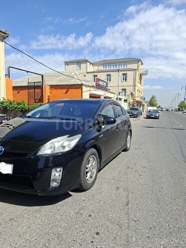Toyota Prius-2