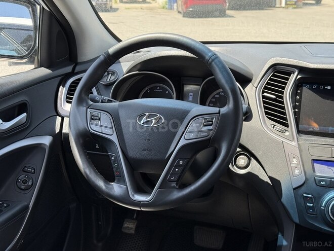 Hyundai Santa Fe-11
