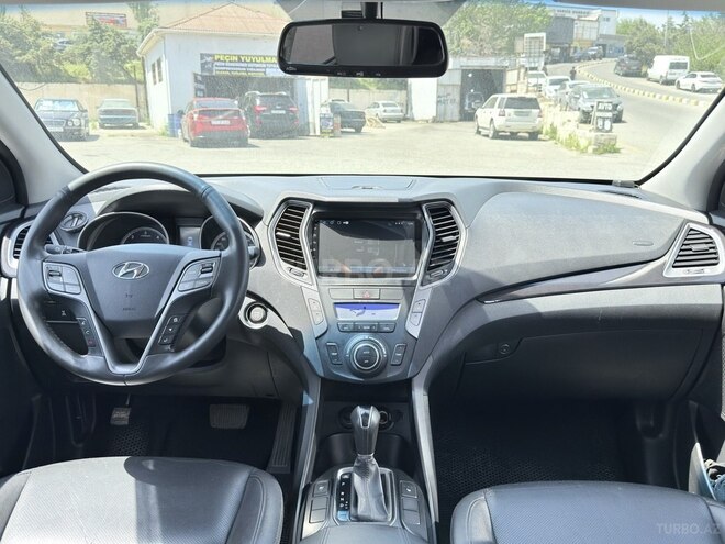 Hyundai Santa Fe-10