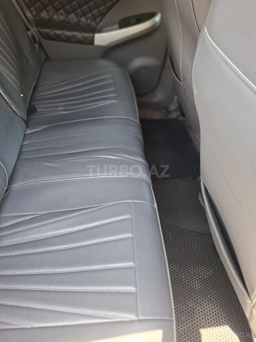 Toyota Prius-10