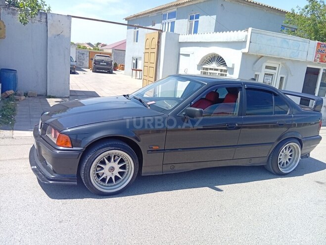 BMW 325-13