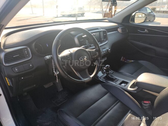 Kia Sorento-14