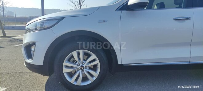Kia Sorento-12