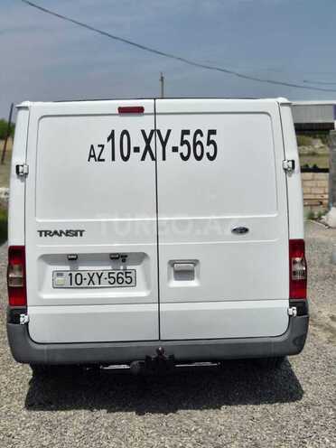 Ford Transit-7