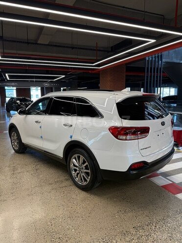 Kia Sorento-4