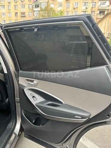 Hyundai Santa Fe-16