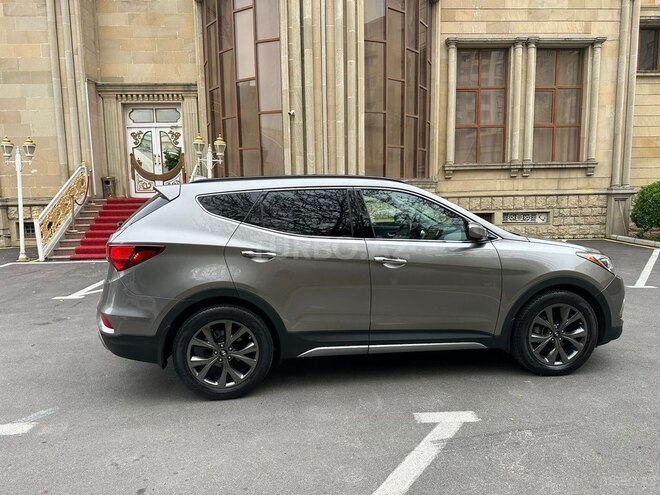 Hyundai Santa Fe-5