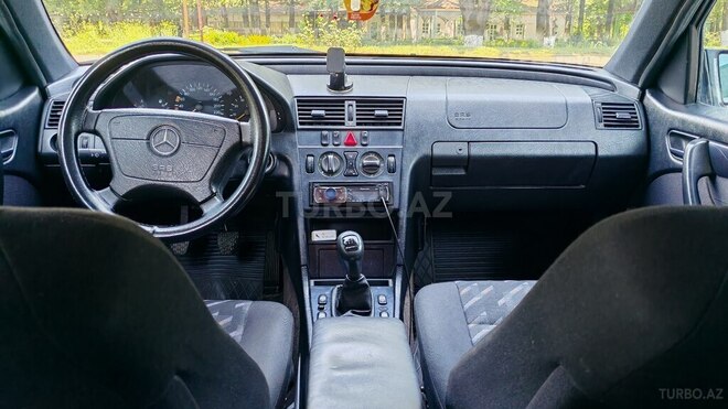 Mercedes C 200-7